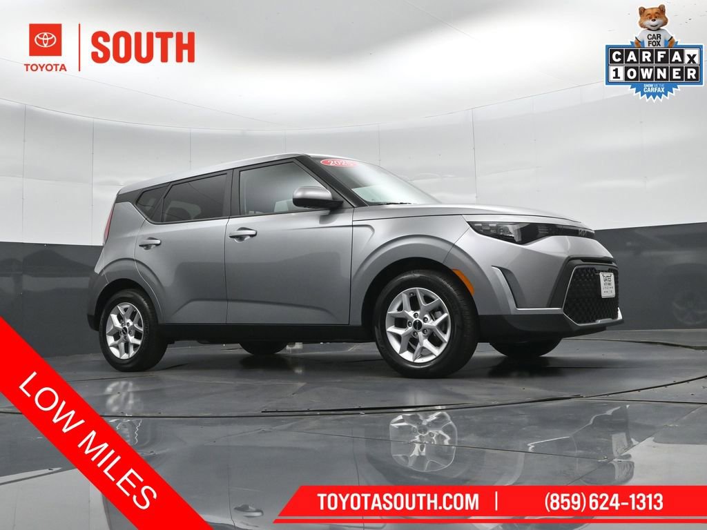 Used 2025 Kia Soul LX w/ LX Technology Package FWD image 35