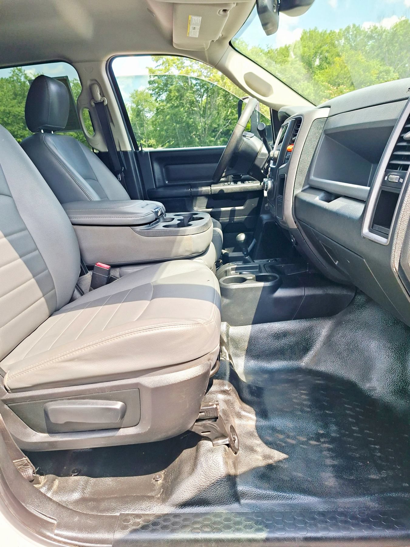 Used 2018 RAM 5500 Tradesman AWD/4WD image 21
