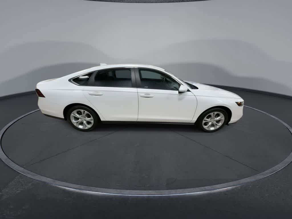 Used 2023 Honda Accord LX image 9