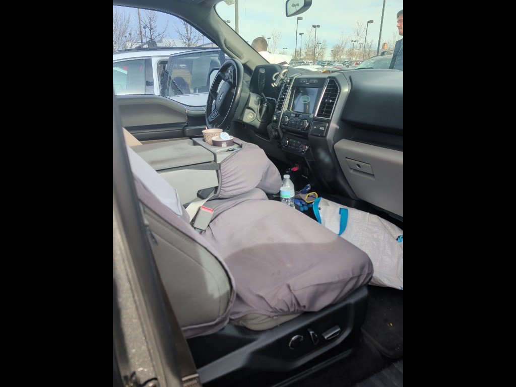 Used 2017 Ford F150 XLT w/ Equipment Group 302A Luxury image 5