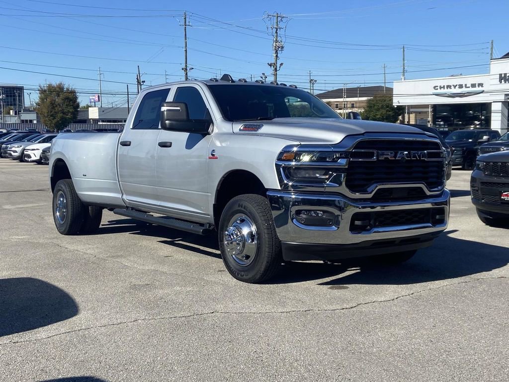 New 2026 RAM 3500 Tradesman image 25