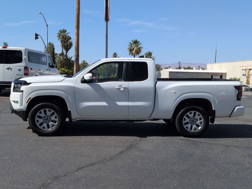 Used 2024 Nissan Frontier SV w/ SV Convenience Package AWD/4WD image 3