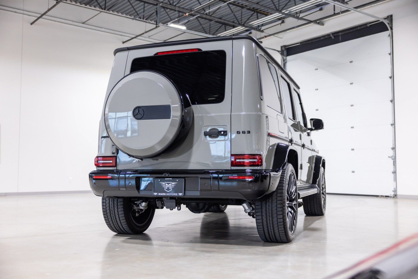 Used 2025 Mercedes-Benz G 63 AMG 4MATIC image 4