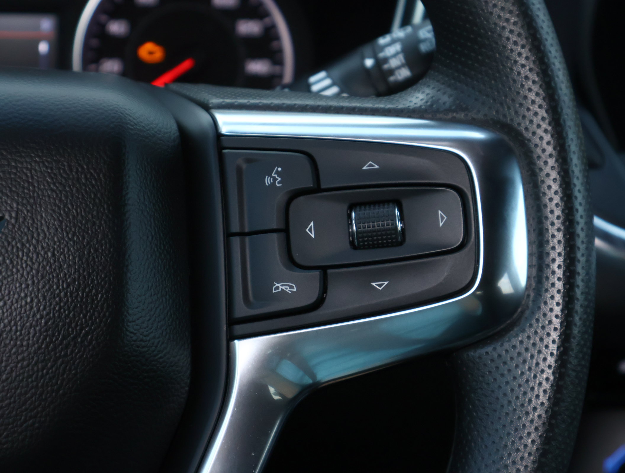 Used 2024 Chevrolet Blazer LT w/ Convenience Package FWD image 15