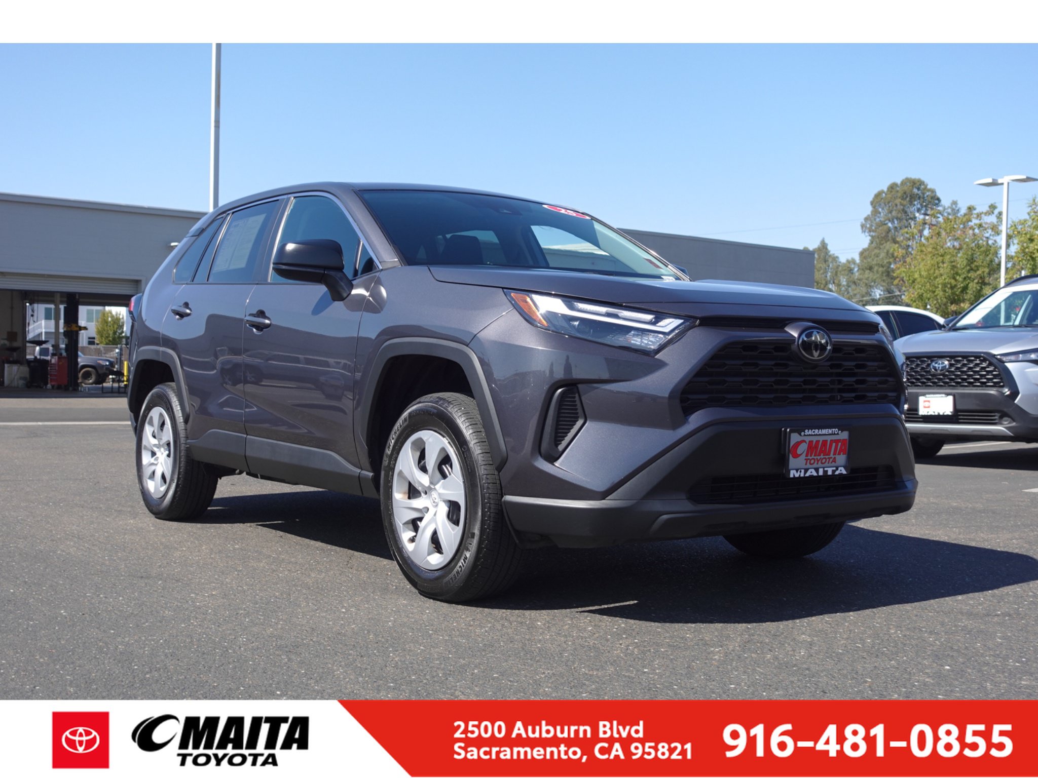 Used 2025 Toyota RAV4 LE AWD/4WD image 1