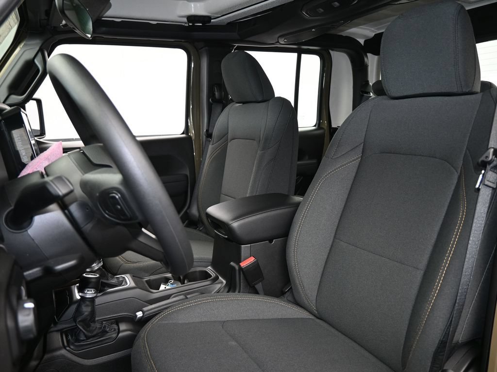 New 2026 Jeep Gladiator Sport AWD/4WD image 10