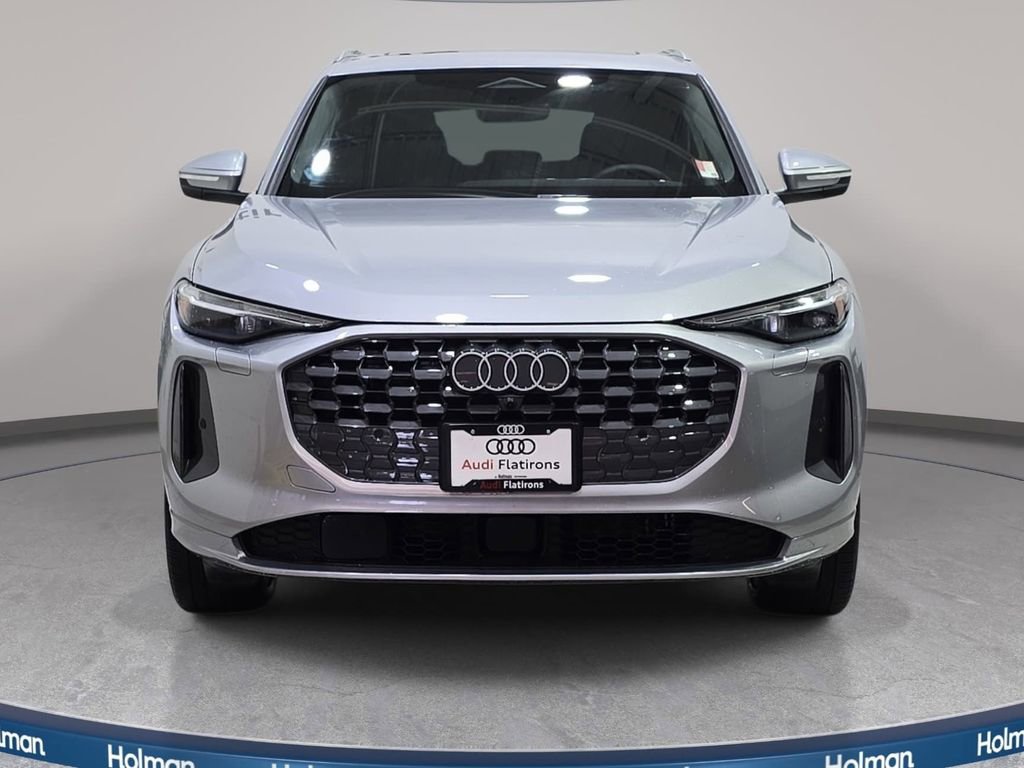 Used 2025 Audi Q5 Premium Plus w/ Premium Plus image 3