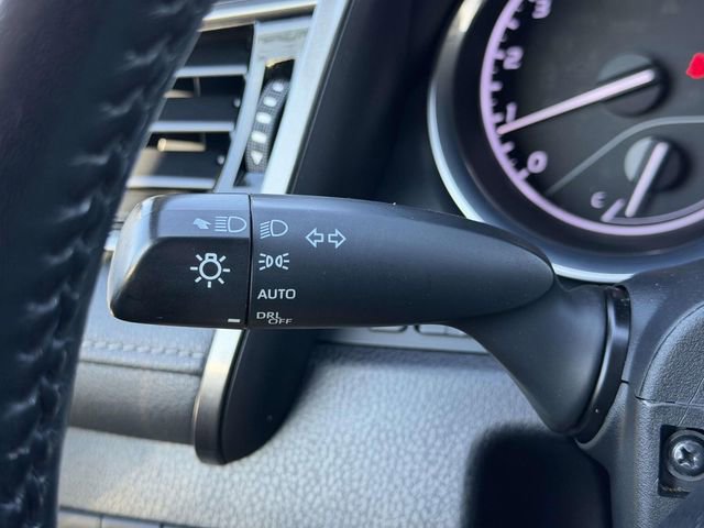 Used 2020 Toyota Camry SE image 23