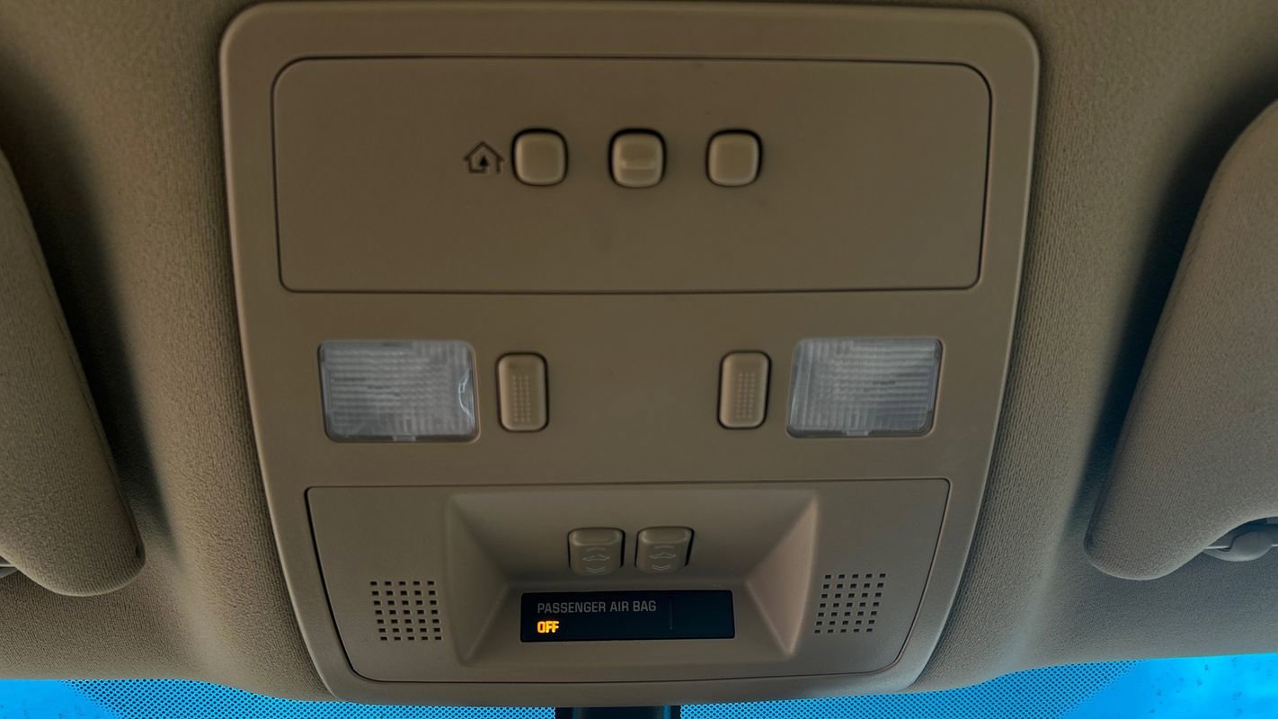 Used 2006 Cadillac STS w/ Preferred Equipment Group image 36