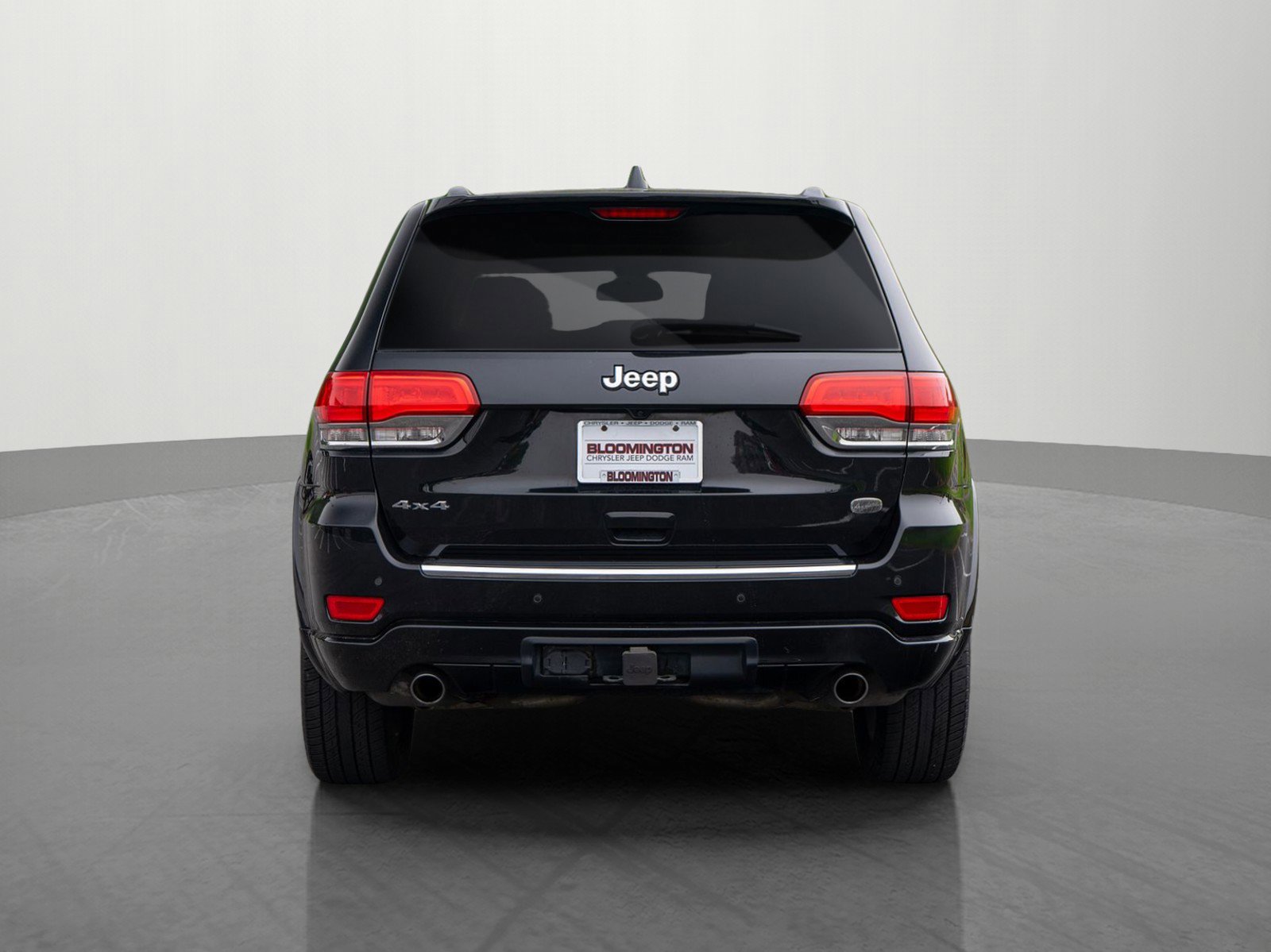 Used 2016 Jeep Grand Cherokee Overland w/ Advanced Technology Group AWD/4WD image 6