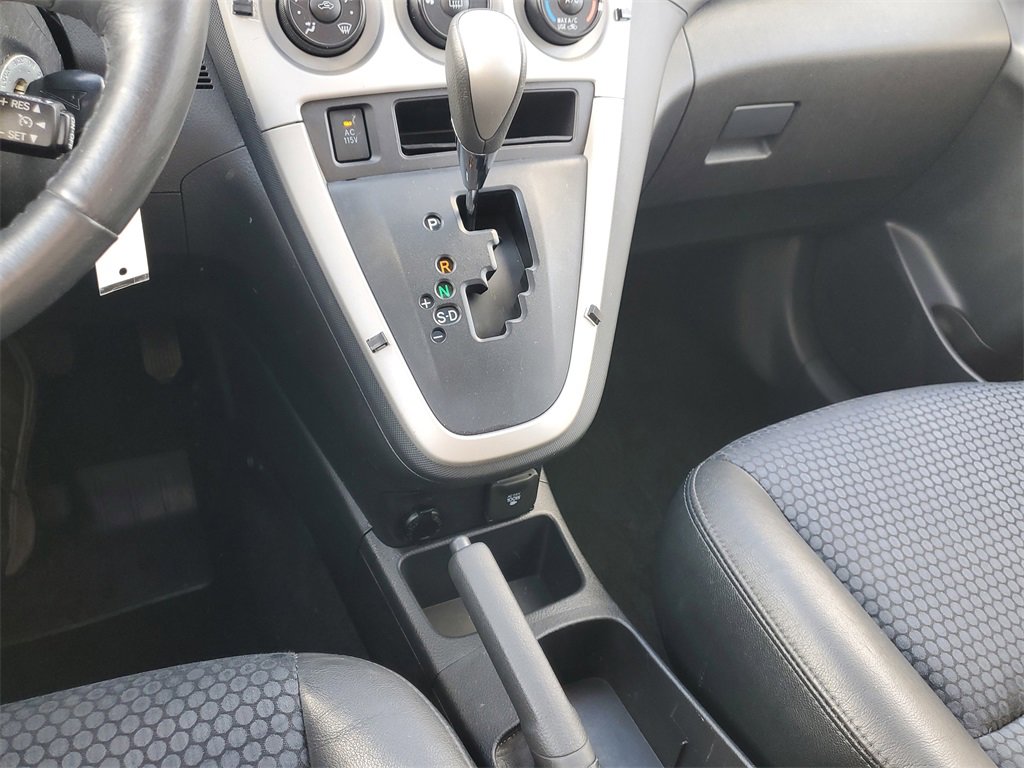 Used 2009 Pontiac Vibe GT image 26