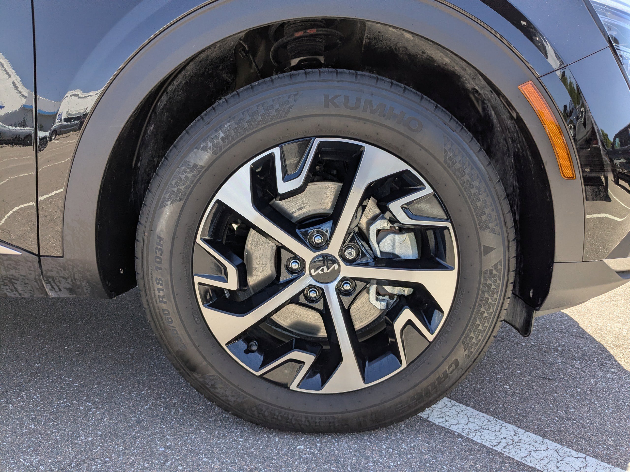 Used 2025 Kia Sportage EX FWD image 10