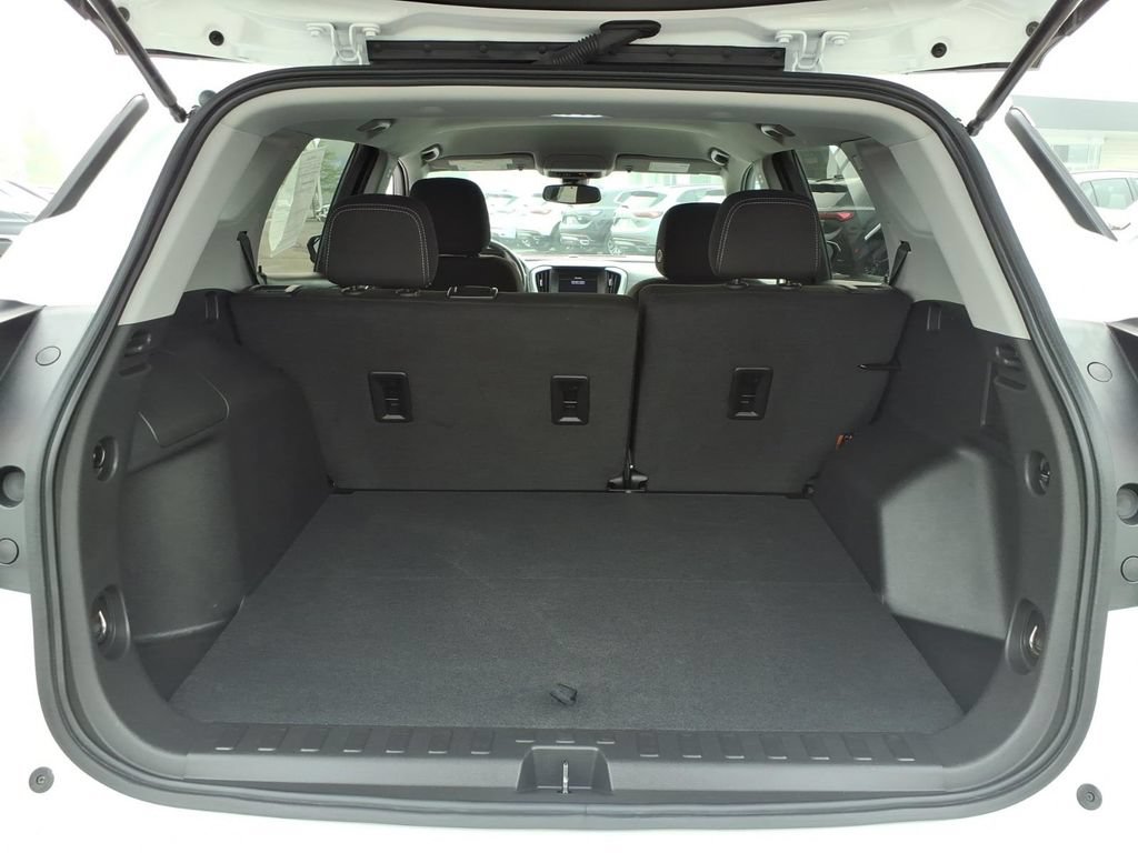 Certified 2024 GMC Terrain SLE FWD image 11