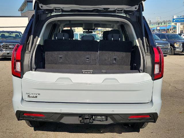 Certified 2025 Ford Expedition Active image 8