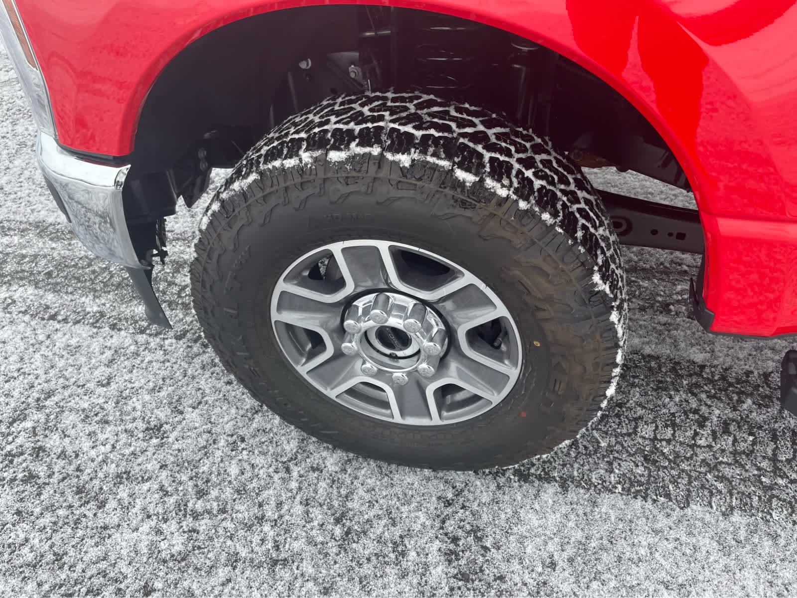 Used 2026 Ford F350 Lariat w/ FX4 Off-Road Package image 9