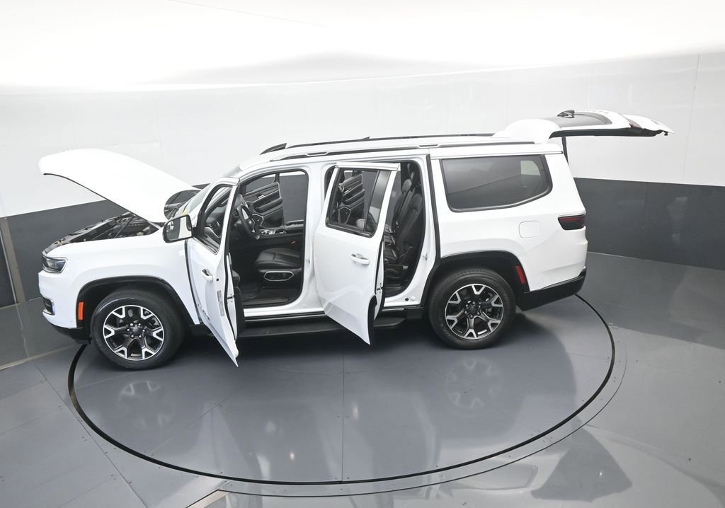 Used 2023 Jeep Wagoneer Series III w/ Preferred Equipment Group image 68