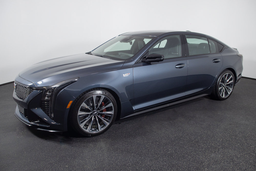 Used 2025 Cadillac CT5 V Blackwing w/ Parking Package RWD image 5