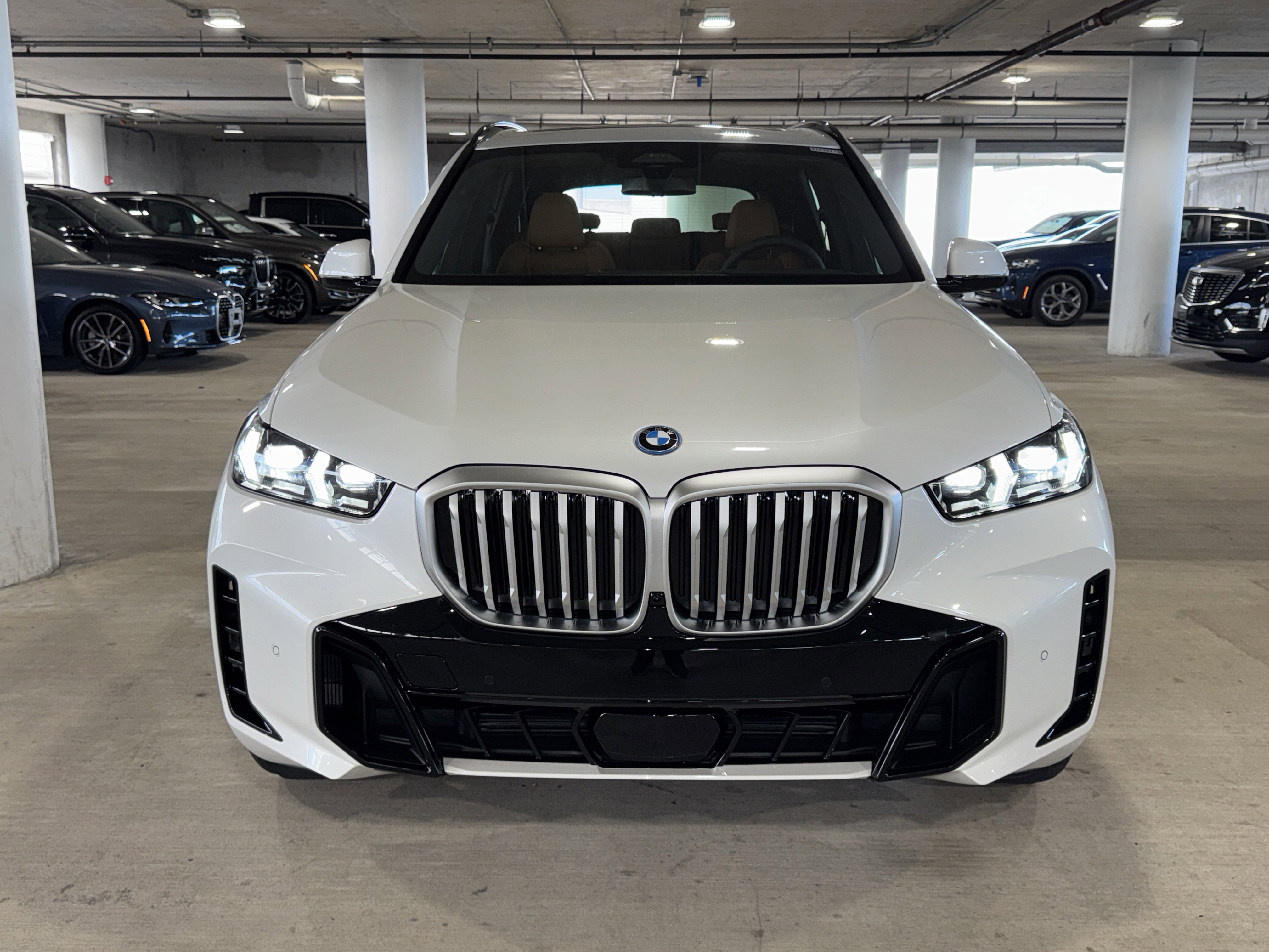New 2026 BMW X5 xDrive50e w/ M Sport Package image 2