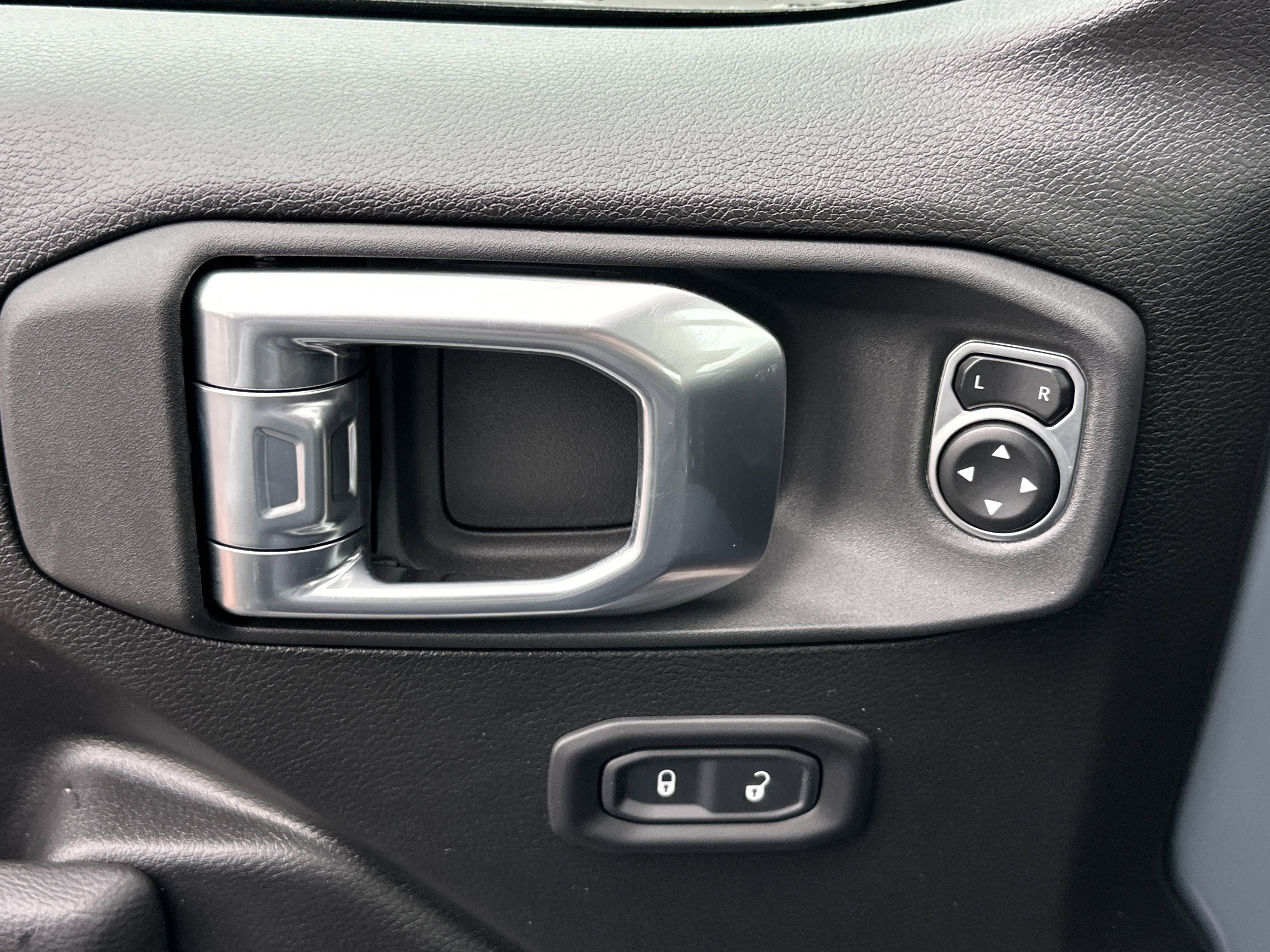 New 2026 Jeep Wrangler Unlimited Sport AWD/4WD image 12