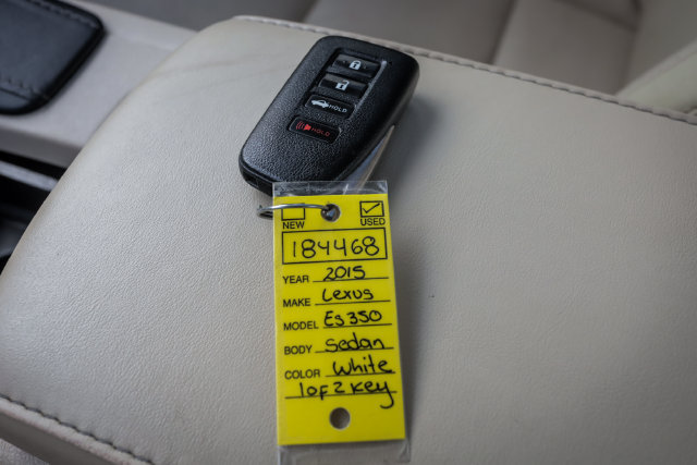 Used 2015 Lexus ES 350 w/ Luxury Package FWD image 50