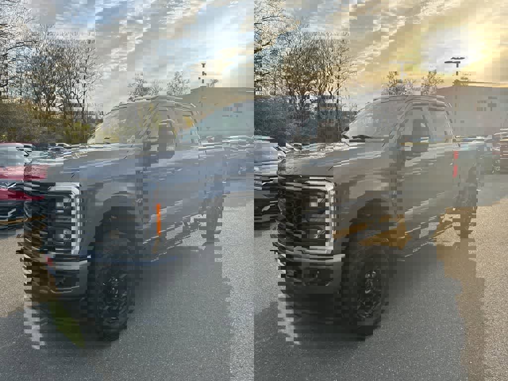 Used 2023 Ford F250 XL w/ STX Appearance Package image 4