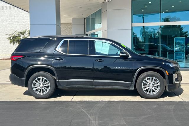 Used 2023 Chevrolet Traverse LT image 3