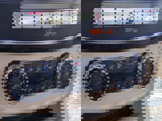 Used 2018 Mercedes-Benz GLE 350 4MATIC image 24