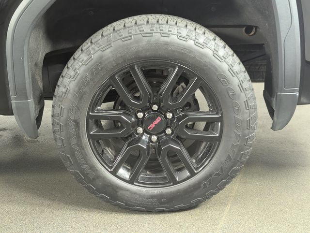 Used 2024 GMC Sierra 1500 Elevation w/ Preferred Package AWD/4WD image 12