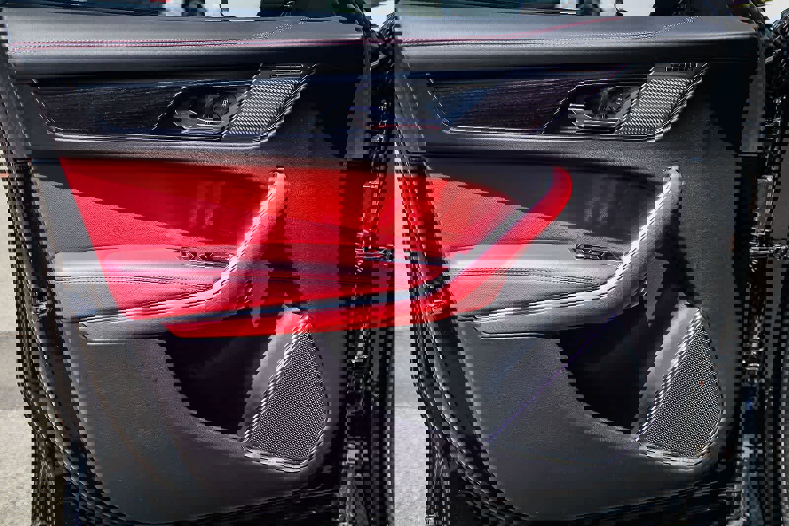 Used 2023 Jaguar F-PACE R-Dynamic S image 21