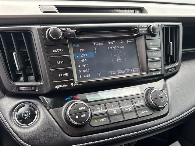 Used 2017 Toyota RAV4 XLE FWD image 31