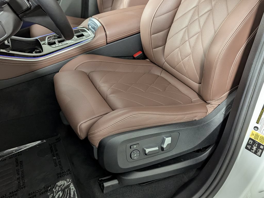 Certified 2024 BMW X5 xDrive40i w/ Premium Package AWD/4WD image 22