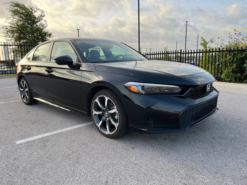Used 2025 Honda Civic Sport Touring image 3