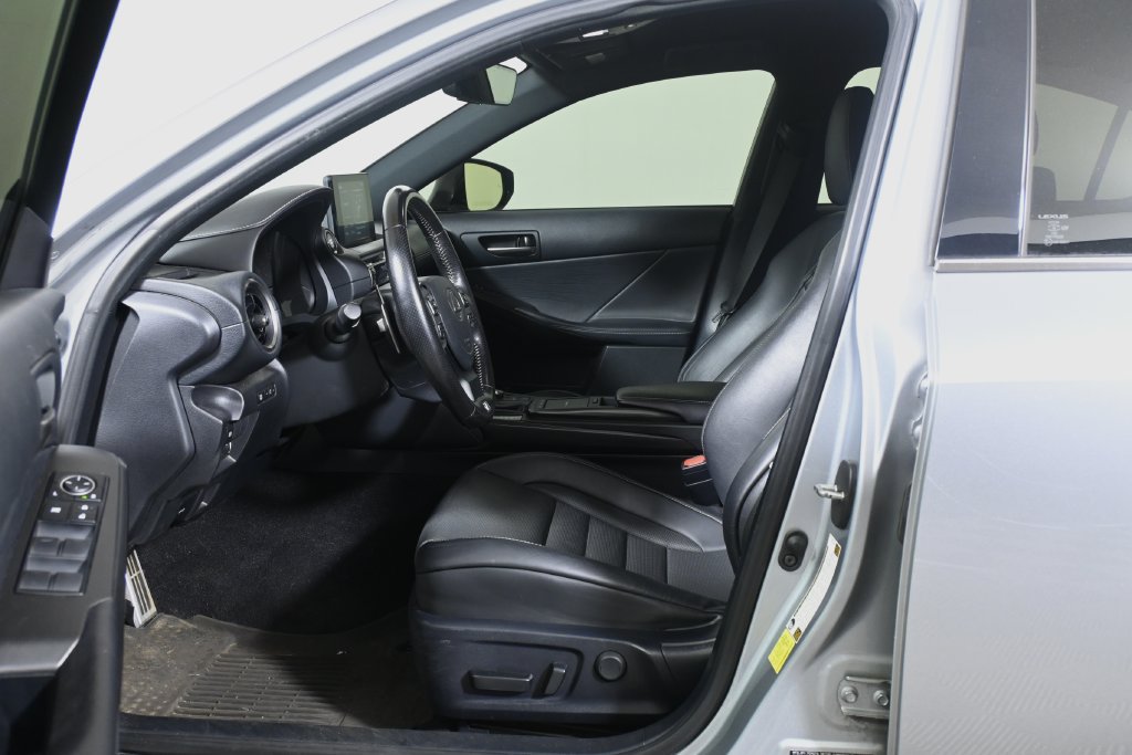 Used 2021 Lexus IS 350 F Sport w/ Accessory Package 2 AWD/4WD image 3