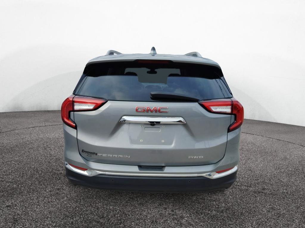 Used 2023 GMC Terrain SLT w/ Tech Package image 6