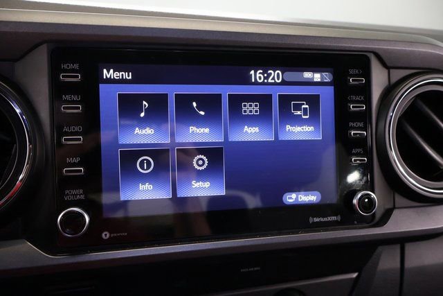 Used 2020 Toyota Tacoma TRD Off-Road AWD/4WD image 22