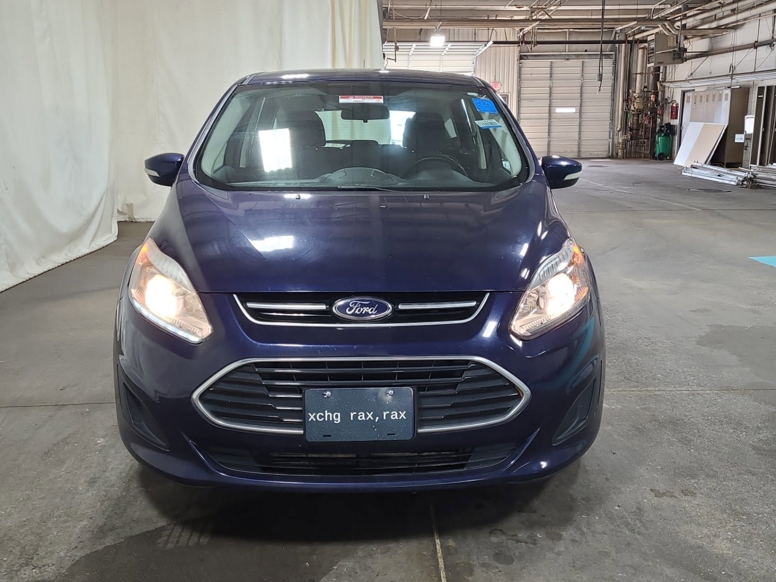 Used 2017 Ford C-MAX SE image 4