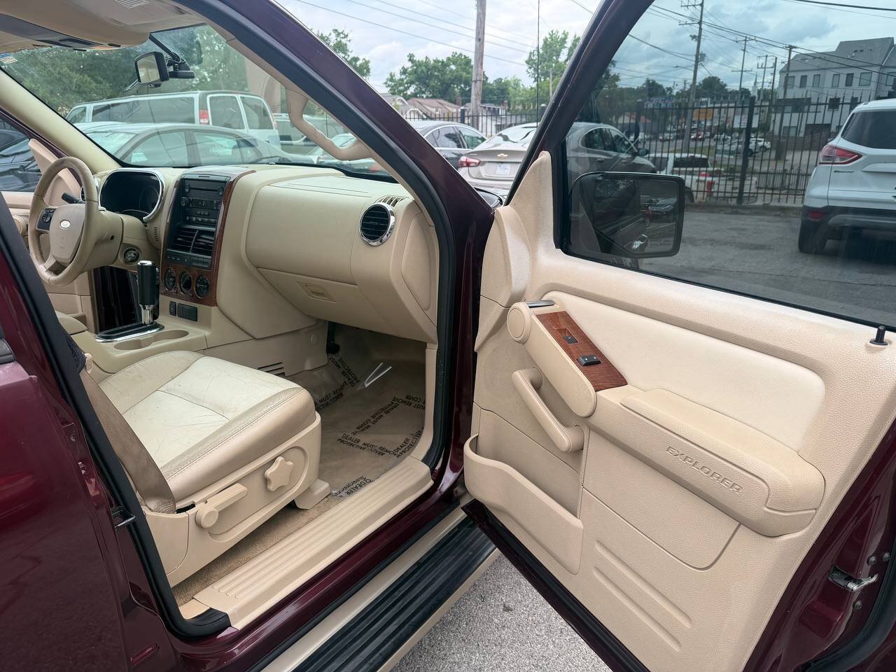 Used 2006 Ford Explorer Eddie Bauer RWD image 20
