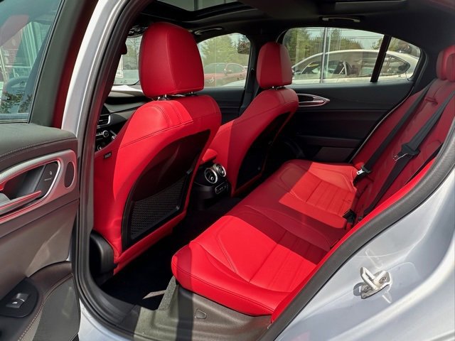 New 2025 Alfa Romeo Giulia AWD image 14