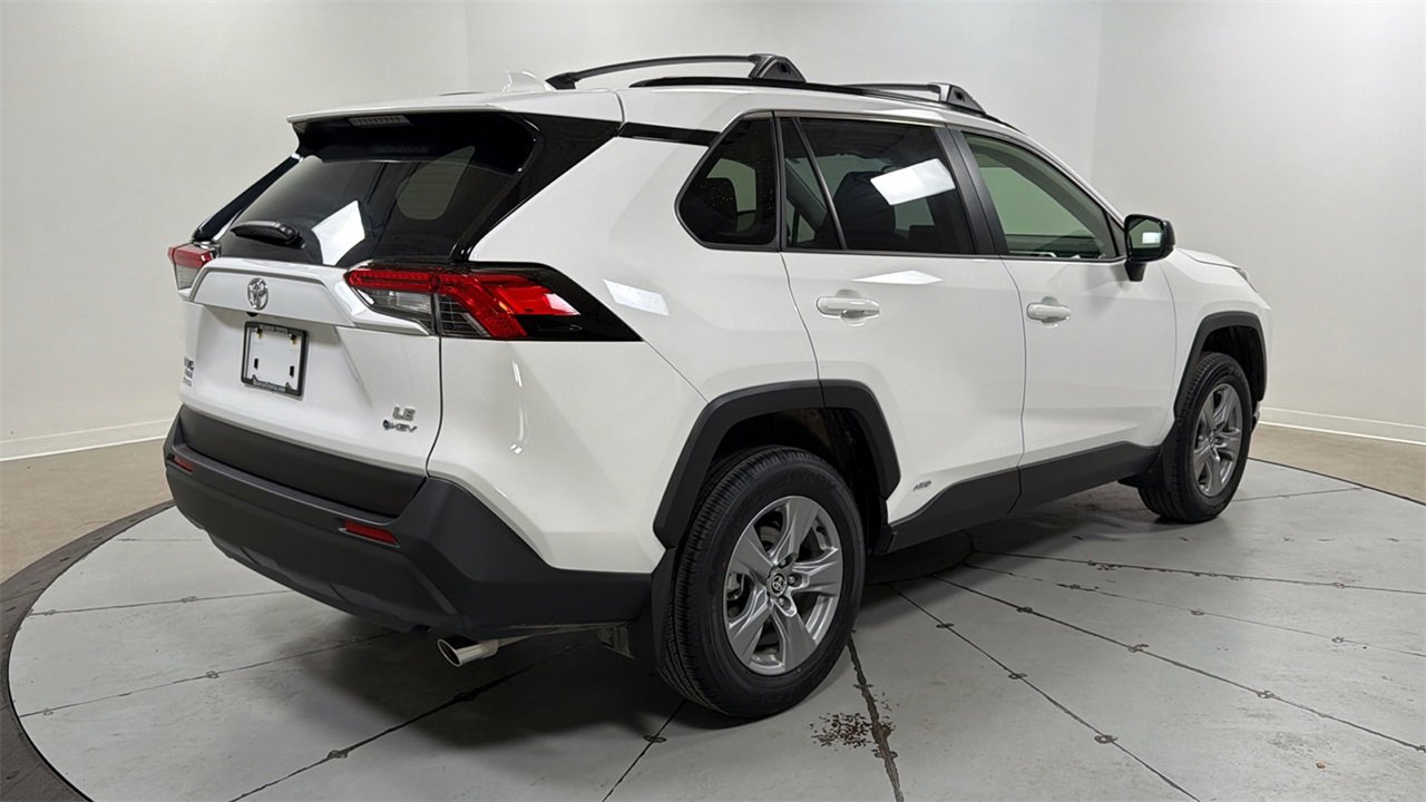 Certified 2025 Toyota RAV4 LE image 5