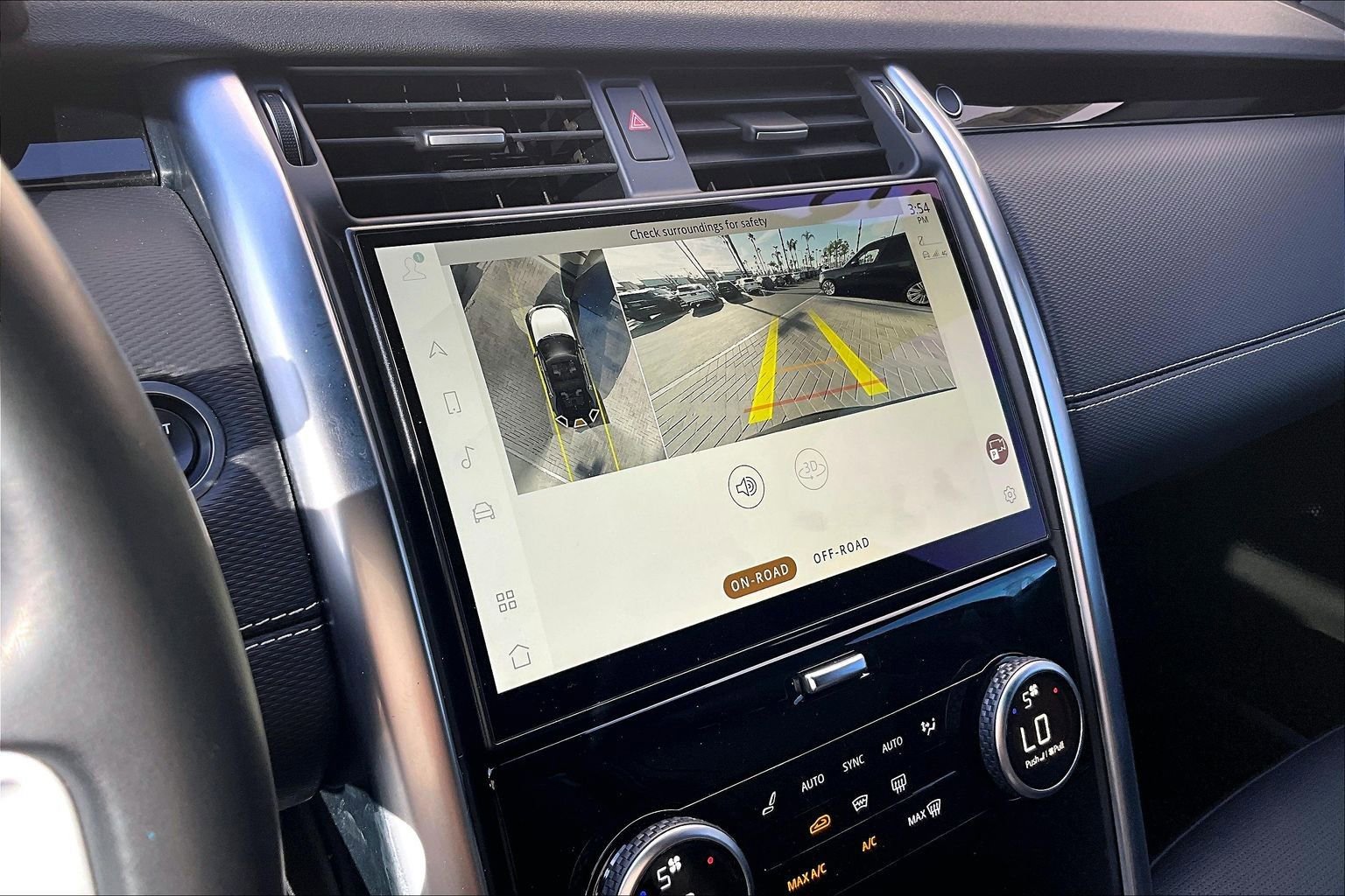 Used 2023 Land Rover Discovery S R-Dynamic image 20