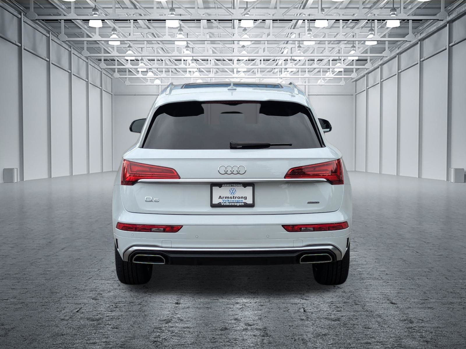 Used 2023 Audi Q5 2.0T Premium w/ Convenience Package AWD/4WD image 4