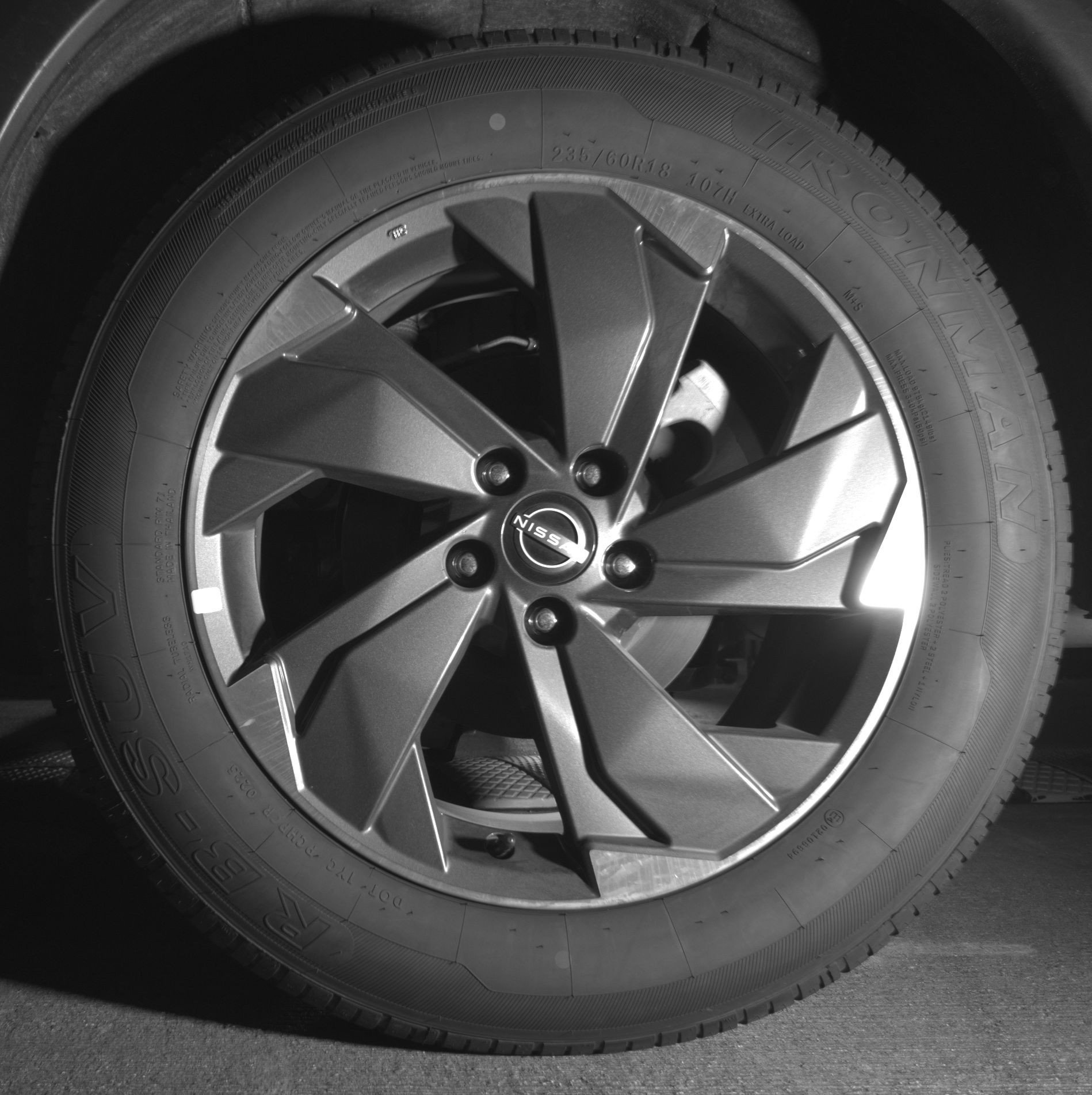 Used 2025 Nissan Rogue SV FWD image 14
