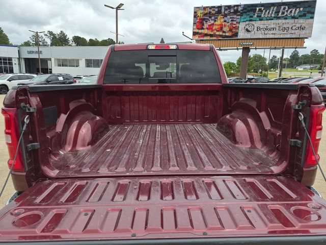 Used 2025 RAM 1500 Laramie AWD/4WD image 13