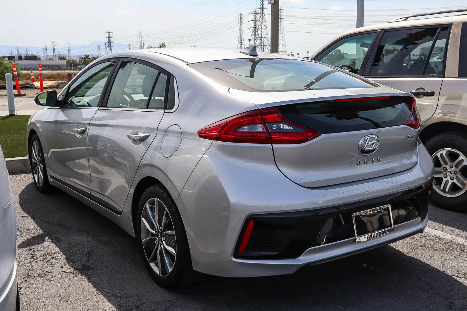 Used 2019 Hyundai Ioniq Limited w/ Ultimate Package 02 FWD image 6
