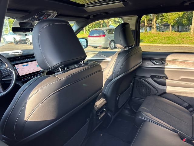 New 2027 Jeep Grand Cherokee L 4WD image 10