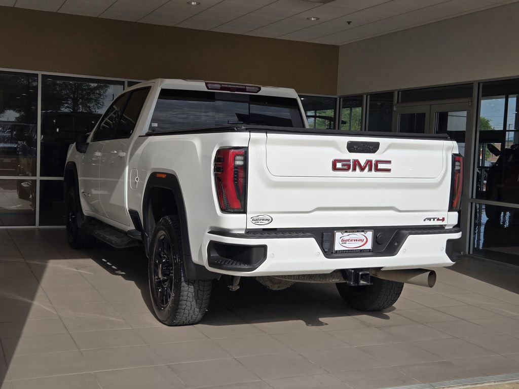 Used 2024 GMC Sierra 2500 AT4 w/ AT4 Preferred Package image 5