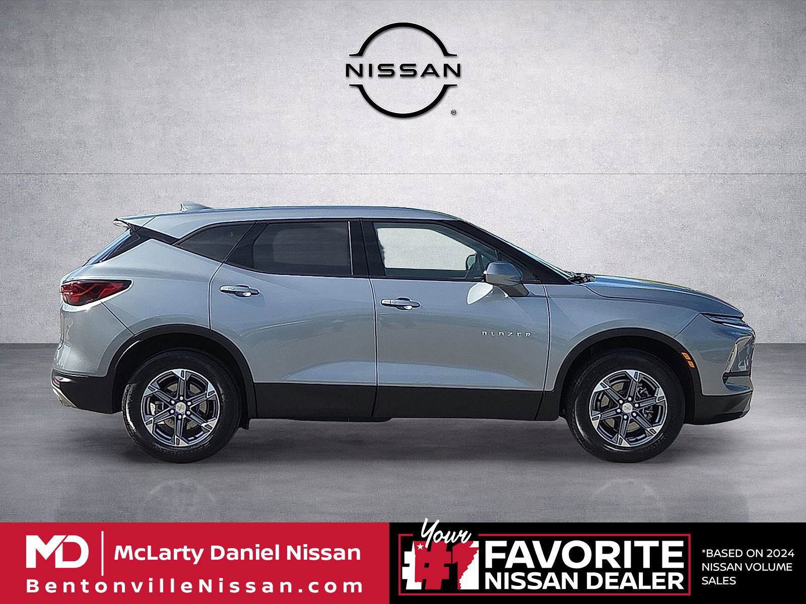 Used 2025 Chevrolet Blazer LT AWD/4WD image 6