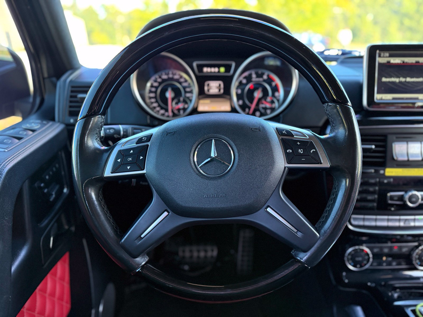 Used 2014 Mercedes-Benz G 63 AMG 4MATIC image 25