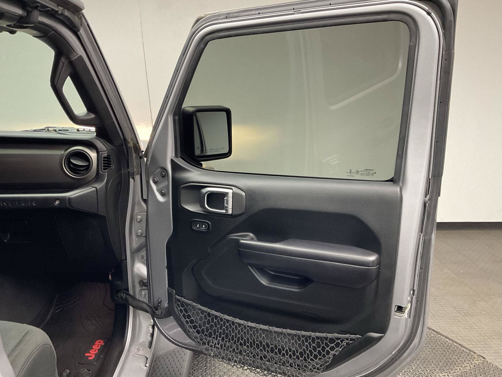 Used 2018 Jeep Wrangler Unlimited Sport S AWD/4WD image 21
