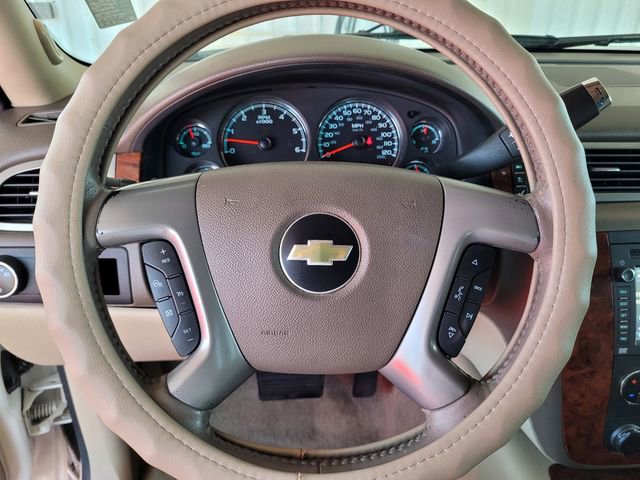 Used 2012 Chevrolet Avalanche LTZ RWD image 23